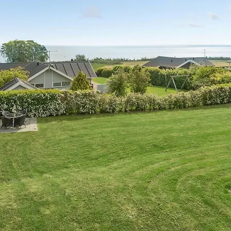 Annvy - 200m From The Sea By Interhome