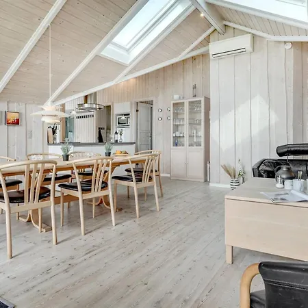 Semesterbostad Annvy - 200m From The Sea By Interhome *