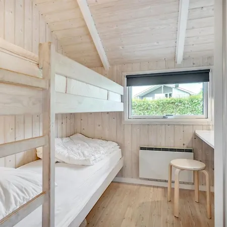 Annvy - 200m From The Sea By Interhome Semesterbostad