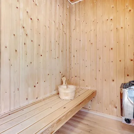 Semesterbostad Annvy - 200m From The Sea By Interhome