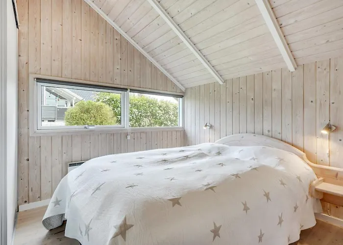 Сasa de vacaciones Annvy - 200m From The Sea By Interhome Sarup