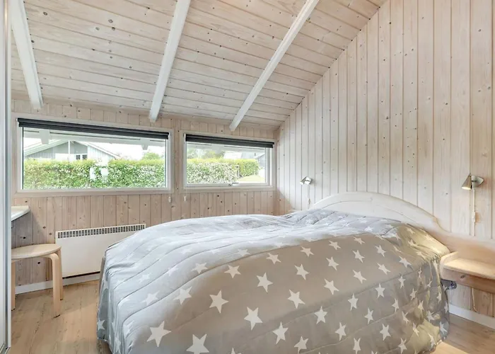 Annvy - 200m From The Sea By Interhome